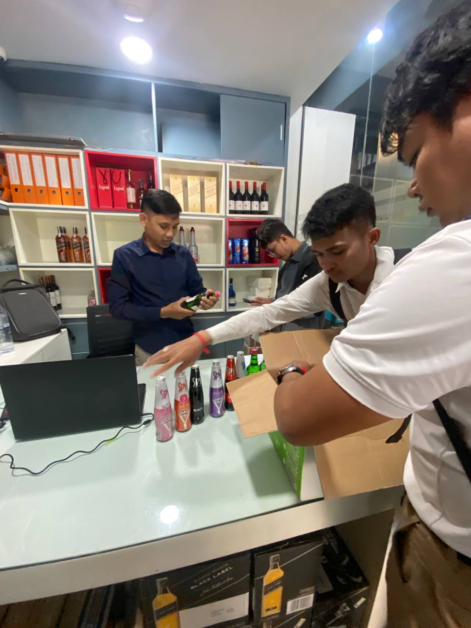 Cellox tissue HoReCa distribution led by Da Hug Heng